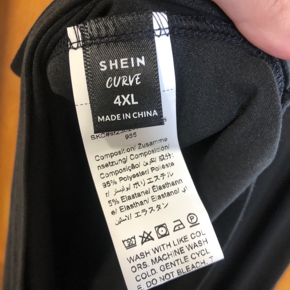 5/$25🖤 Long asymmetrical top - Picture 3 of 3